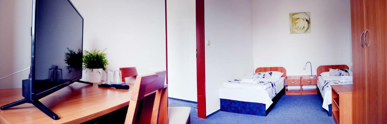 Hotel S-Centrum Benesov  Ngoại thất bức ảnh